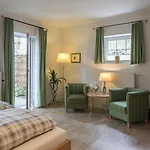 Landcafe Neumann Guest house