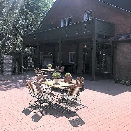 Landcafe Neumann בית הארחה