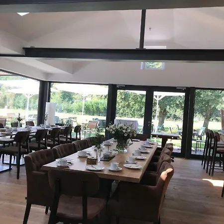 Landcafe Neumann 게스트하우스 바트즈위스케나흔